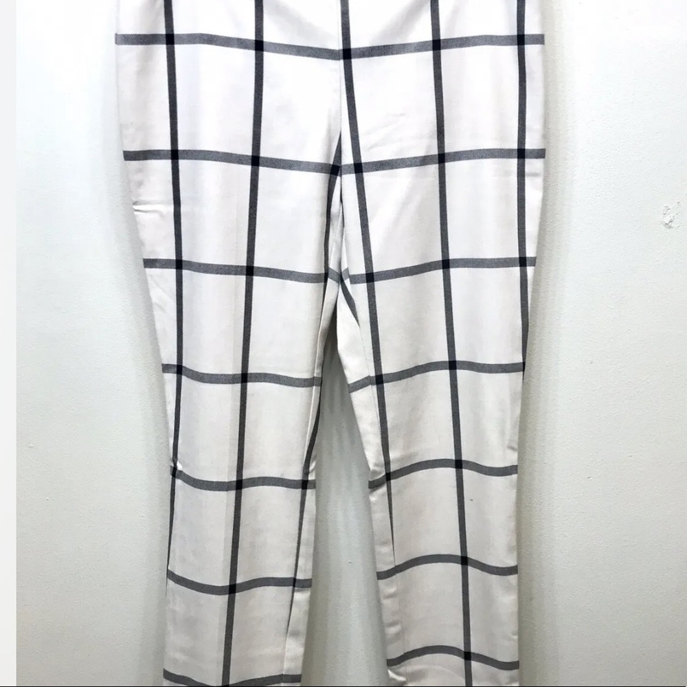 Le Chateau Women’s Windowpane Plaid Slim Pants Off White Black  7/8